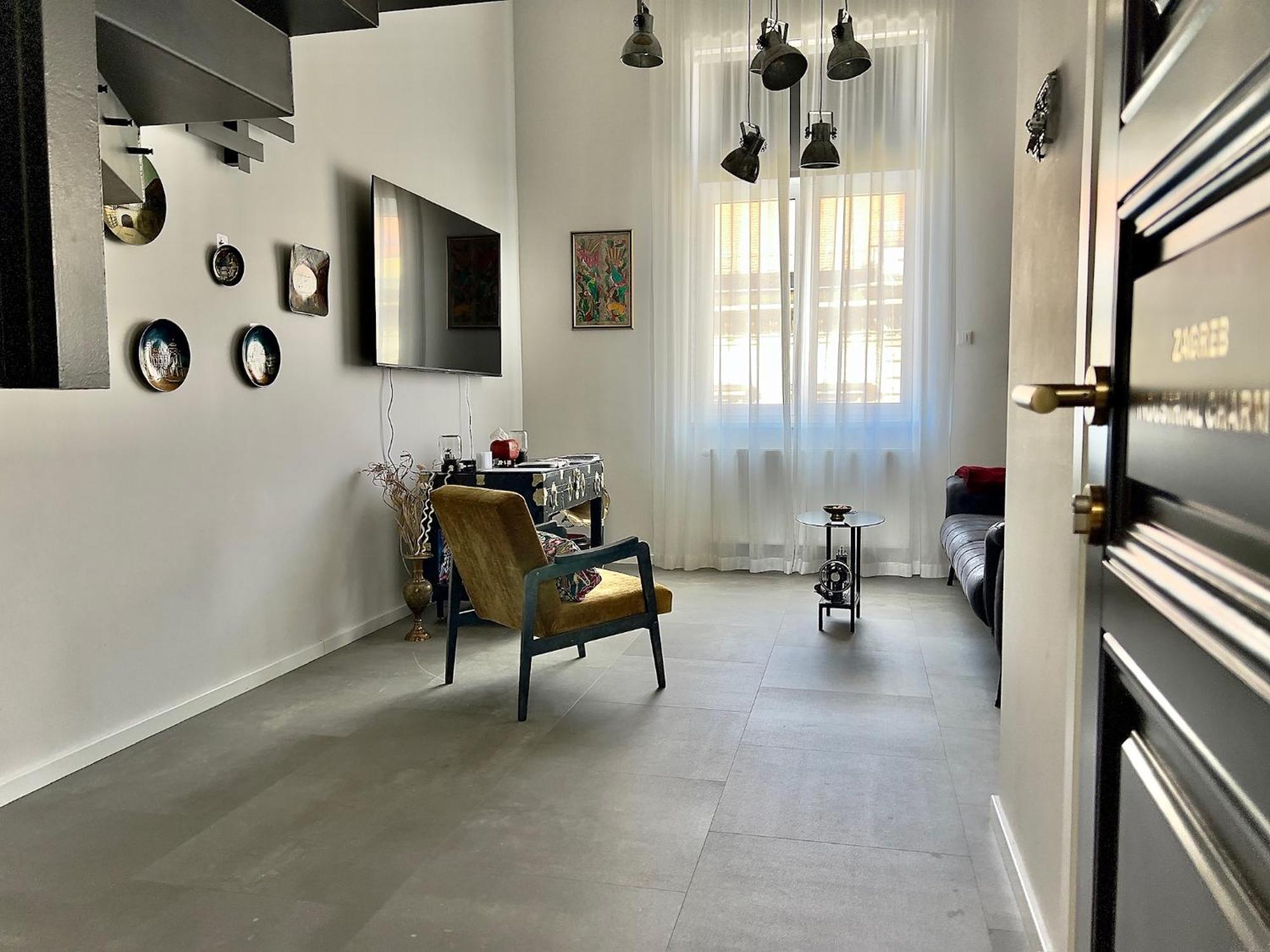 Industrial Charm 1 & 2 Apartment Zagreb